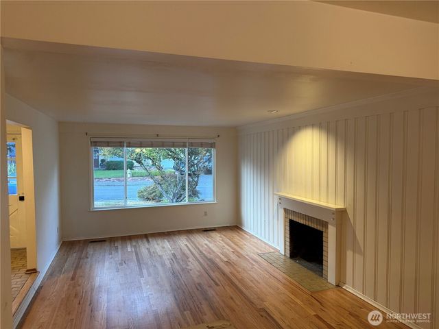 17421 NE 11th Street, Bellevue, WA 98008