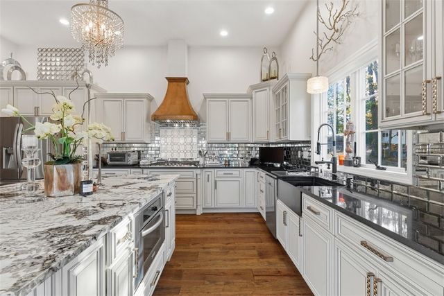 347 McCoy Place Rd, Aleppo, PA 15143