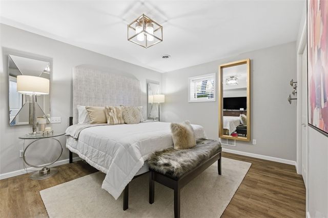 347 McCoy Place Rd, Aleppo, PA 15143