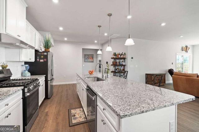 1141 Burlington Court, Mcdonough, GA 30253