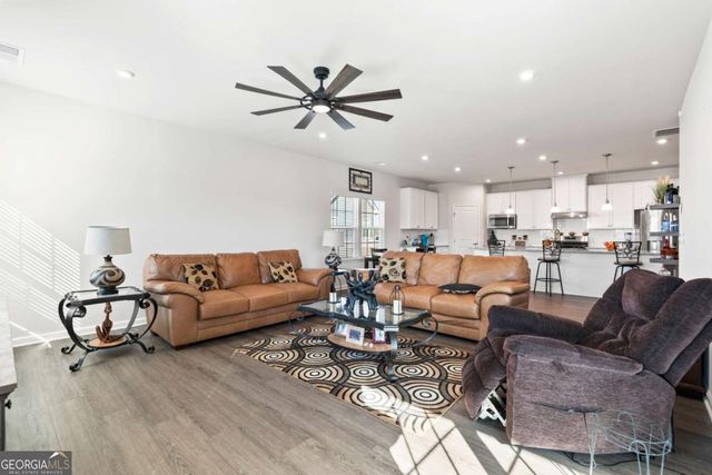 1141 Burlington Court, Mcdonough, GA 30253