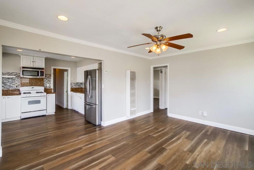 6327 Newsome Dr, San Diego, CA 92115