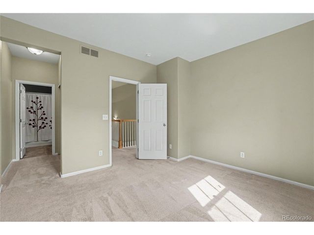 10546 Graymont Ln B, Littleton, CO 80126
