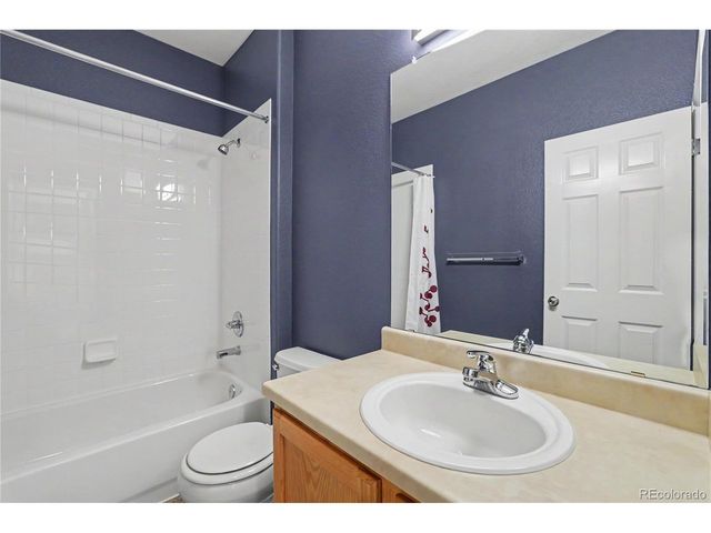 10546 Graymont Ln B, Littleton, CO 80126