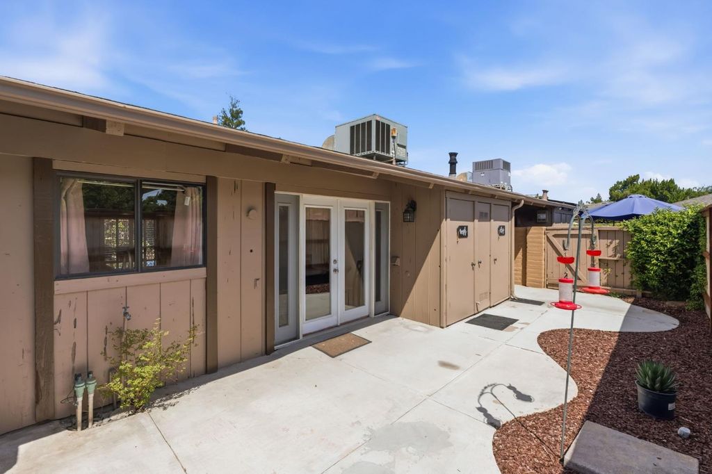 Image 19 of property listing at 5072 N Wishon Avenue APT C, Fresno, CA 93704