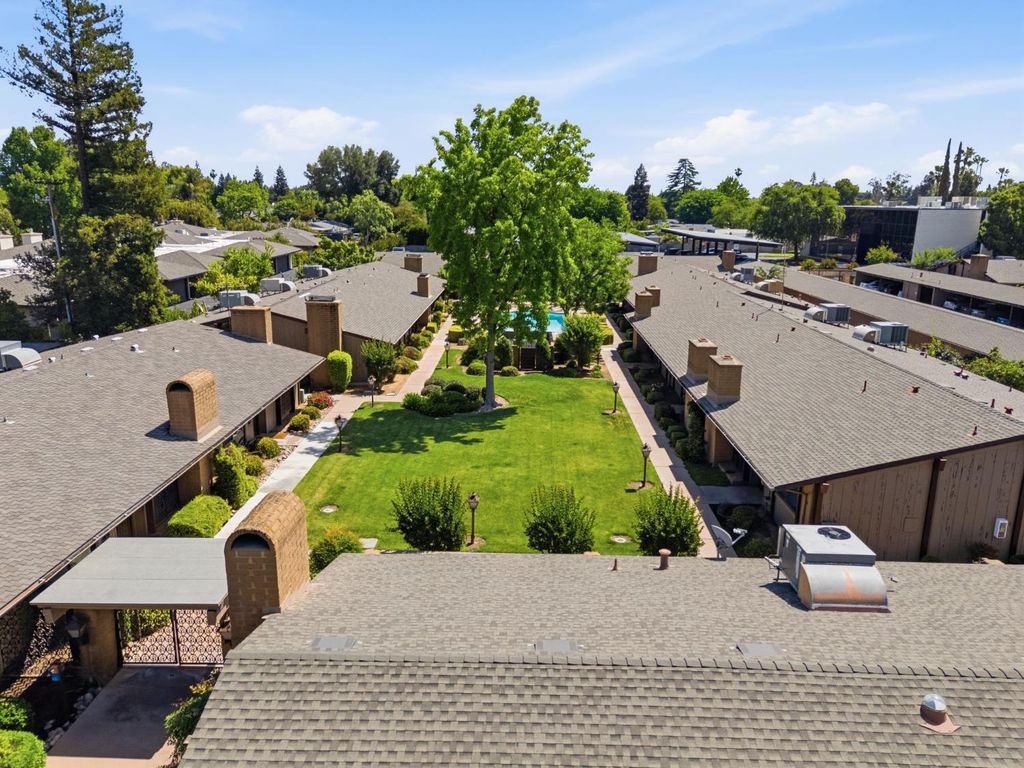 Image 22 of property listing at 5072 N Wishon Avenue APT C, Fresno, CA 93704