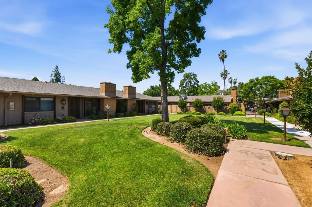 Image 25 of property listing at 5072 N Wishon Avenue APT C, Fresno, CA 93704