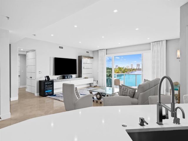 516 Hendricks Isle 4b, Fort Lauderdale, FL 33301
