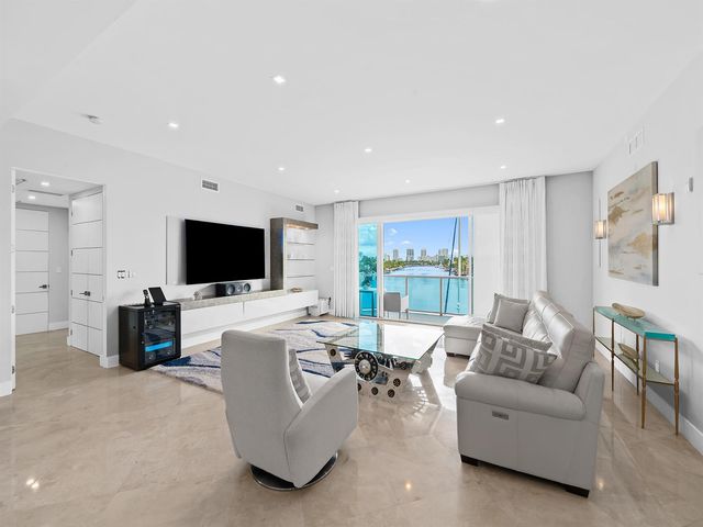 516 Hendricks Isle 4b, Fort Lauderdale, FL 33301