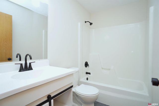 5311 Pony Hill Court, Lincoln, NE 68516