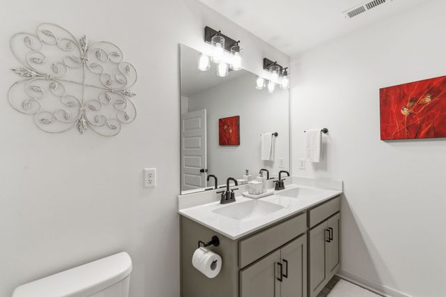 2332 Sachi Ct, Murfreesboro, TN 37128