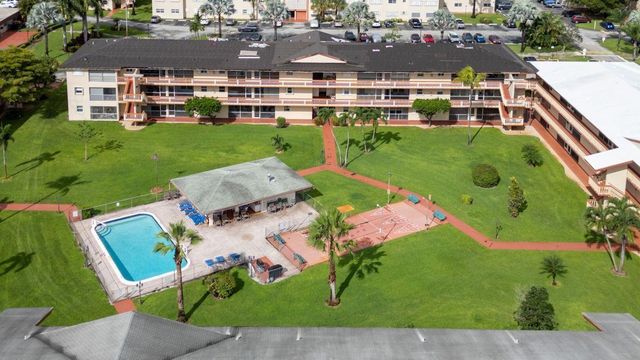 5300 Washington Street D308, Hollywood, FL 33021