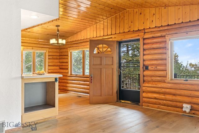 8651 E Panorama Drive E, Bozeman, MT 59715