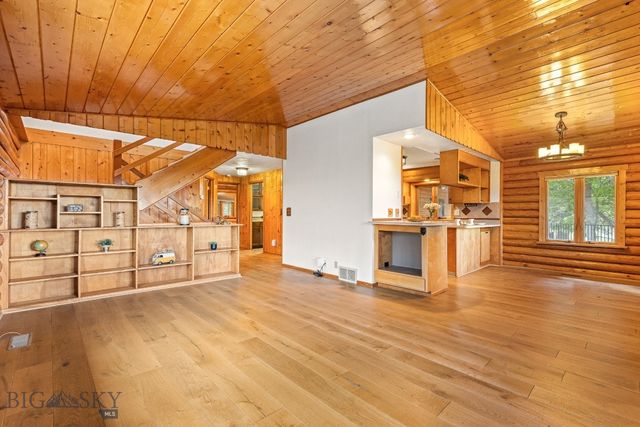 8651 E Panorama Drive E, Bozeman, MT 59715