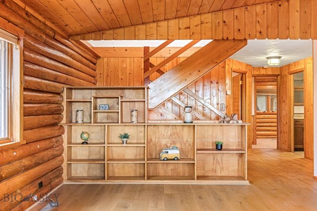 8651 E Panorama Drive E, Bozeman, MT 59715