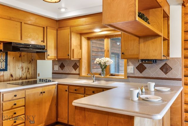 8651 E Panorama Drive E, Bozeman, MT 59715