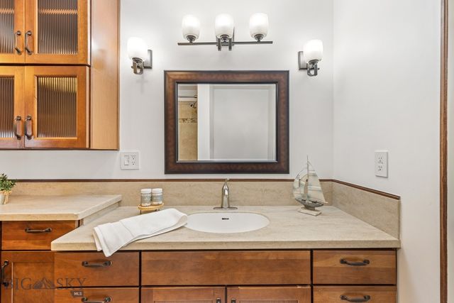 8651 E Panorama Drive E, Bozeman, MT 59715