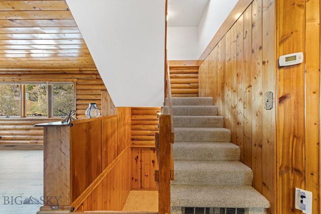 8651 E Panorama Drive E, Bozeman, MT 59715