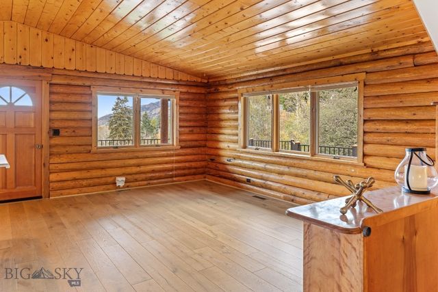 8651 E Panorama Drive E, Bozeman, MT 59715