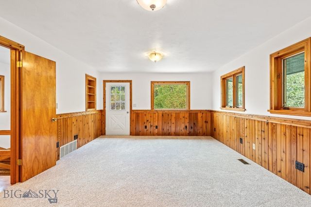 8651 E Panorama Drive E, Bozeman, MT 59715