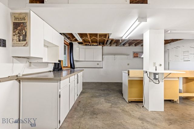 8651 E Panorama Drive E, Bozeman, MT 59715