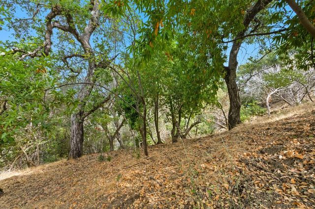 000 Lakeview Way, Redwood City, CA 94062