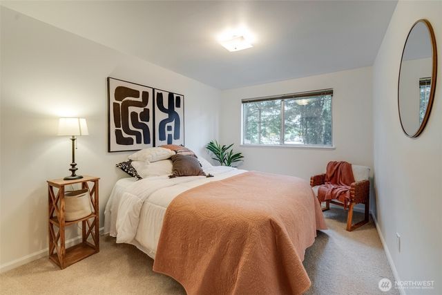 17104 Dayton Avenue N, Shoreline, WA 98133