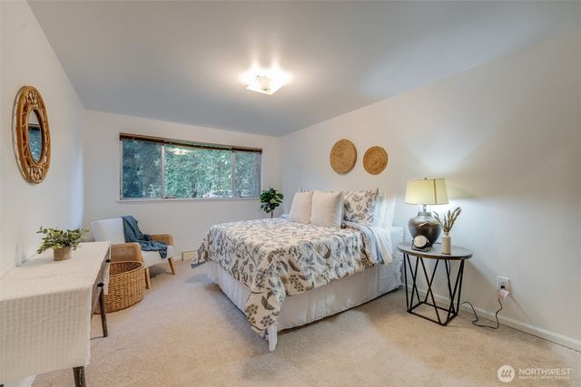 17104 Dayton Avenue N, Shoreline, WA 98133