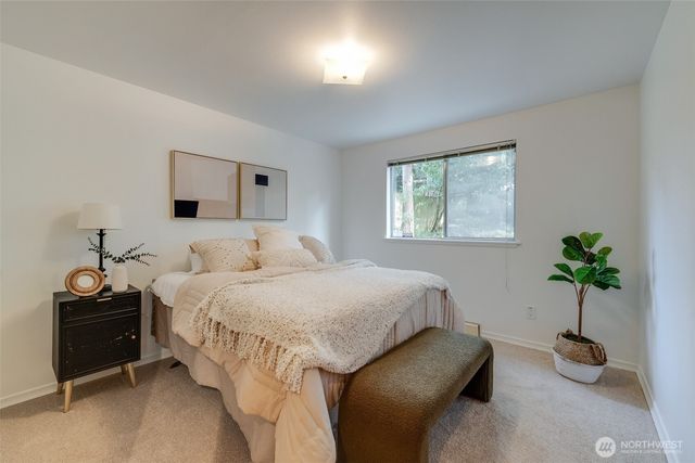 17104 Dayton Avenue N, Shoreline, WA 98133