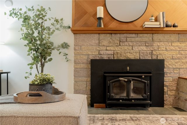 17104 Dayton Avenue N, Shoreline, WA 98133