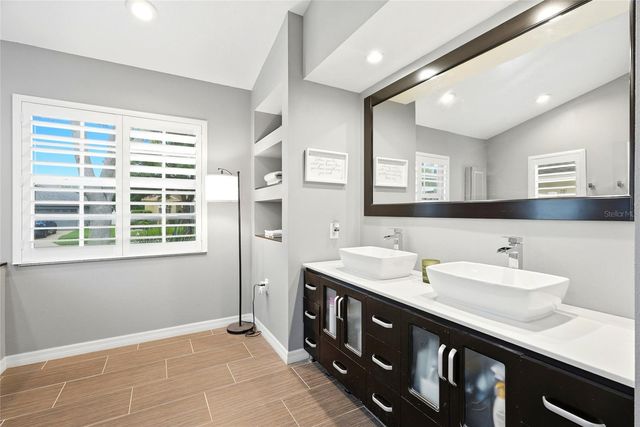 1258 PARADISE LAKE DRIVE, Tarpon Springs, FL 34689