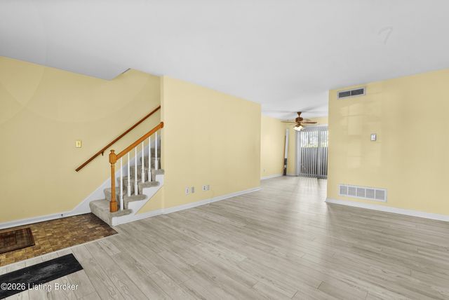 1926 Goldsmith Ln UNIT 85, Louisville, KY 40218