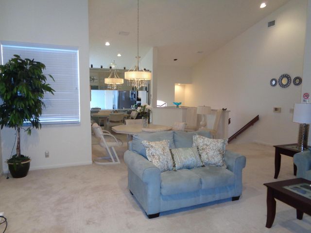 7657 Lexington Club Boulevard, Delray Beach, FL 33446