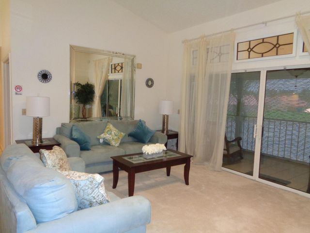 7657 Lexington Club Boulevard, Delray Beach, FL 33446