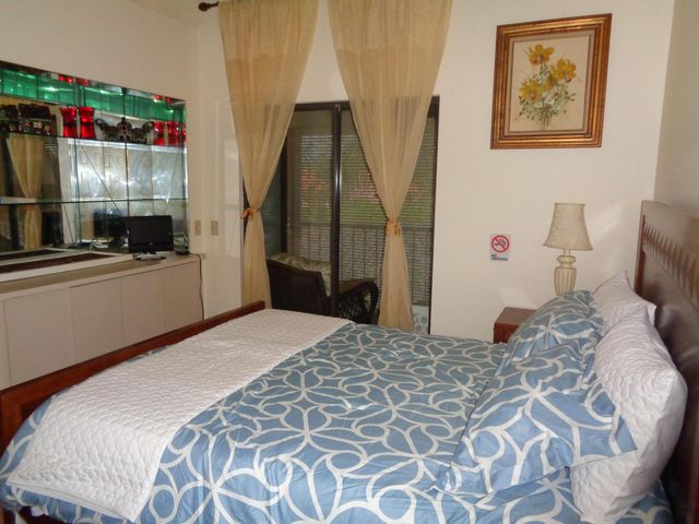 7657 Lexington Club Boulevard, Delray Beach, FL 33446