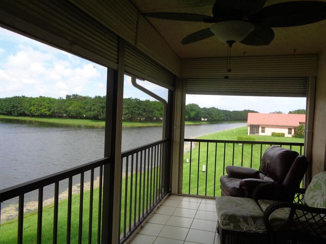 7657 Lexington Club Boulevard, Delray Beach, FL 33446