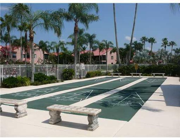7657 Lexington Club Boulevard, Delray Beach, FL 33446