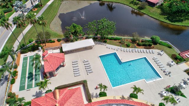 7657 Lexington Club Boulevard, Delray Beach, FL 33446