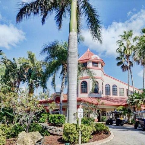 7657 Lexington Club Boulevard, Delray Beach, FL 33446
