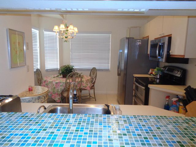 7657 Lexington Club Boulevard, Delray Beach, FL 33446