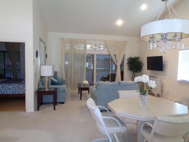 7657 Lexington Club Boulevard, Delray Beach, FL 33446