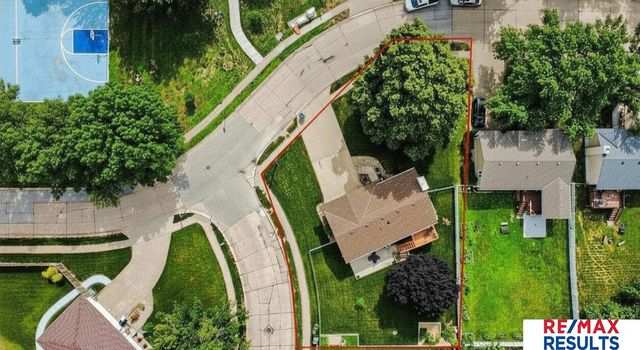 7326 Harvest Hills Drive, La Vista, NE 68128