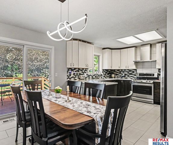 7326 Harvest Hills Drive, La Vista, NE 68128