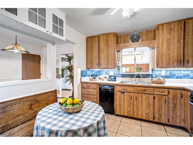 1610 Dixon Dr, Colorado Springs, CO 80909