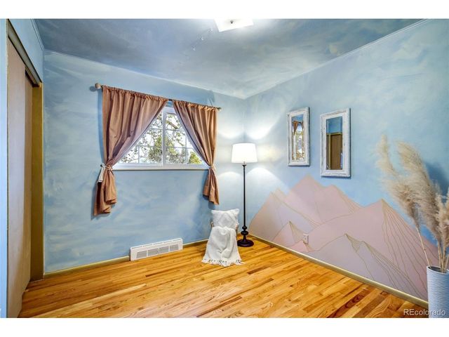 1610 Dixon Dr, Colorado Springs, CO 80909