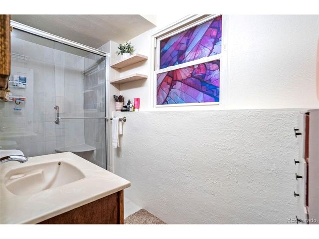 1610 Dixon Dr, Colorado Springs, CO 80909