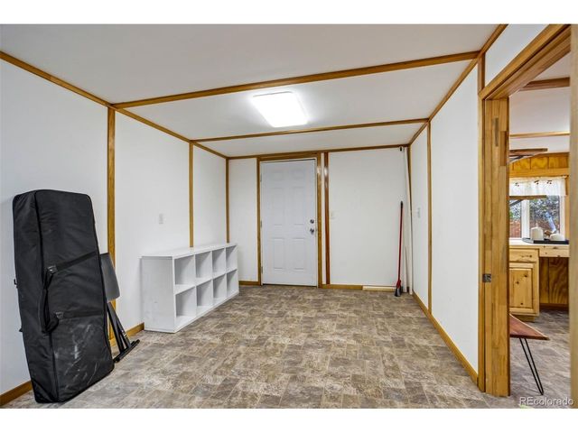 1610 Dixon Dr, Colorado Springs, CO 80909