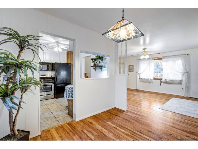 1610 Dixon Dr, Colorado Springs, CO 80909