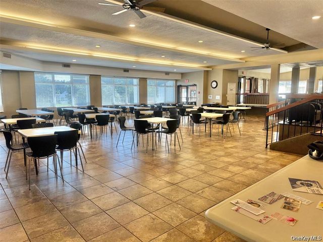 21 Village Circle E, Manorville, NY 11949