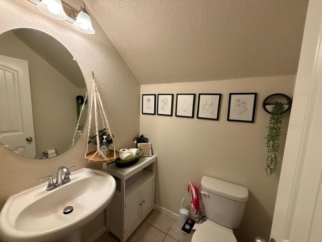 3900 Sanderling Ave, Modesto, CA 95355